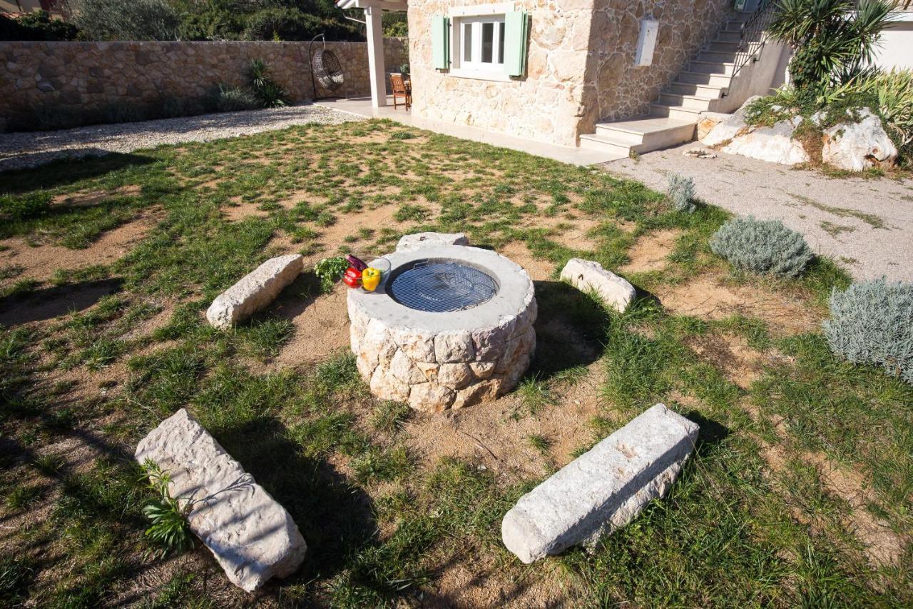 House Misto Villa Dobrinj Екстериор снимка